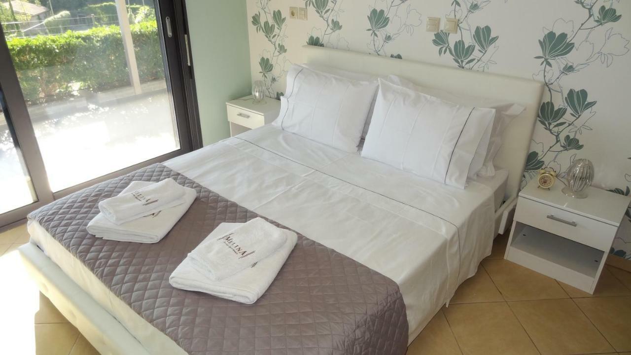 Melina Apartments Pool View Argostolion Dış mekan fotoğraf