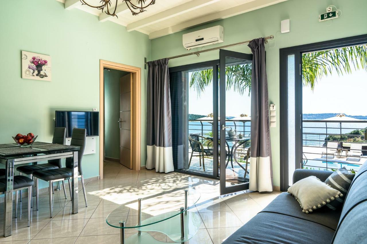 Melina Apartments Pool View Argostolion Dış mekan fotoğraf